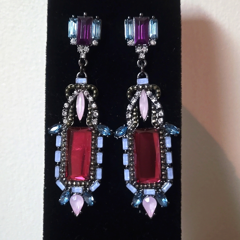 NEW GORGEOUS MARK EARRINGS